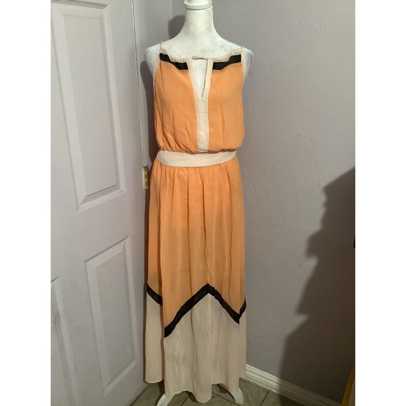 Lucy Paris Dresses & Skirts - Lucy Paris Spaghetti Strap Orange Chevron Print Maxi Dress M